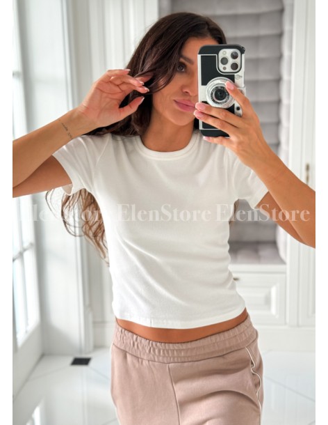 Bluzka Fuzzy White 2